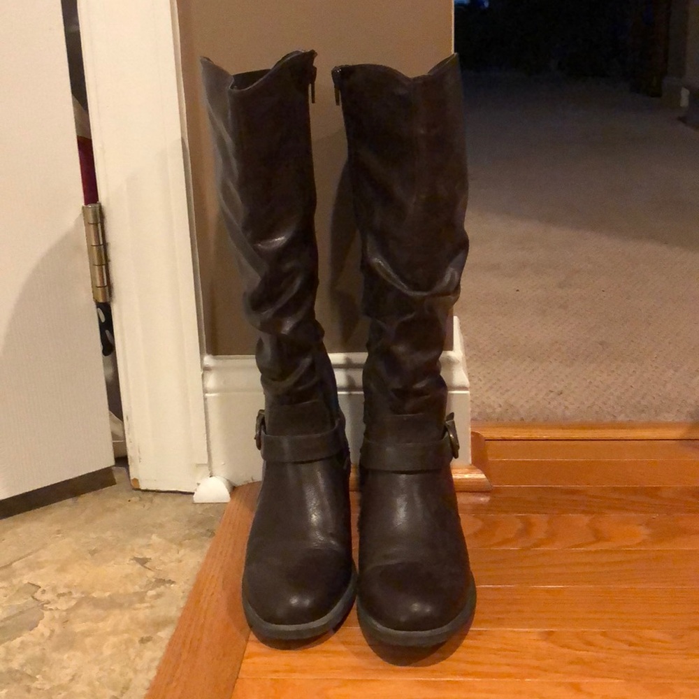 White mountain boots